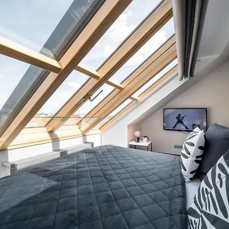 City View Luxury Apartments With Foosball & Xbox - In City Centre Prague Exterior photo