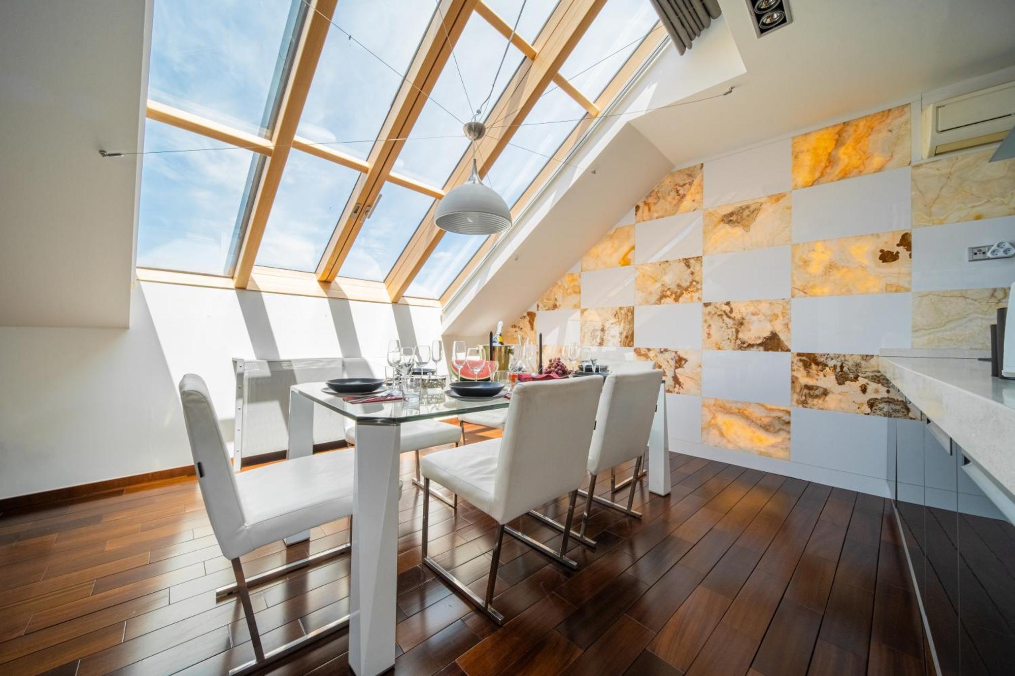 View Luxury With Foosball & Xbox - In Centre Apartamento