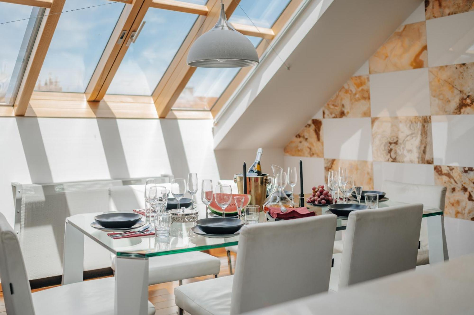 View Luxury With Foosball & Xbox - In Centre Prague